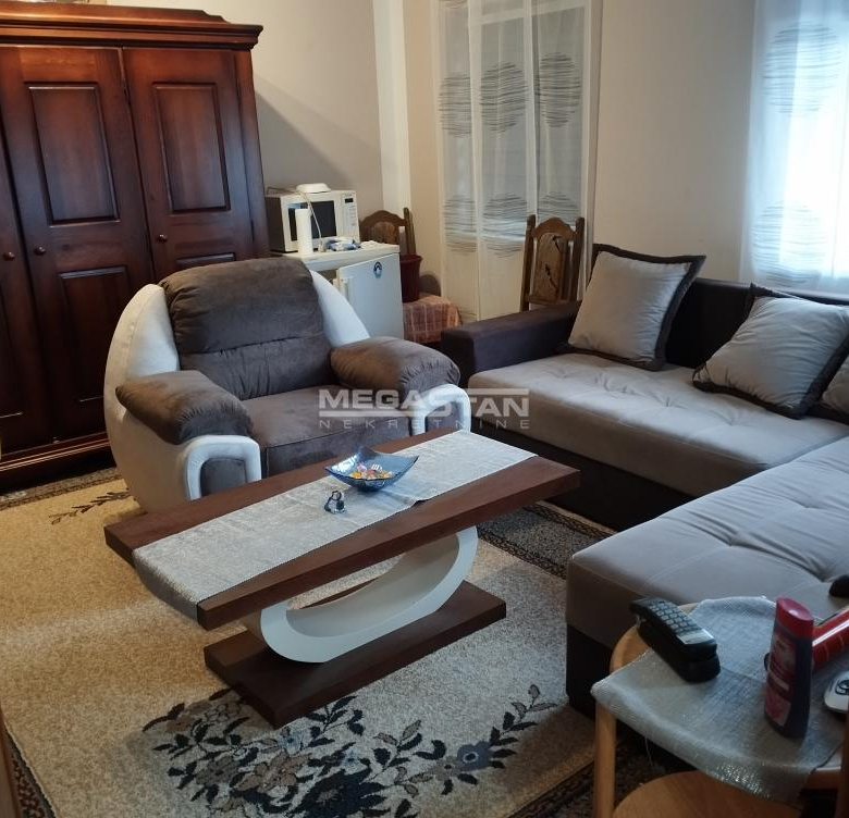 Kuća Prodaja Loznica  98 m2
