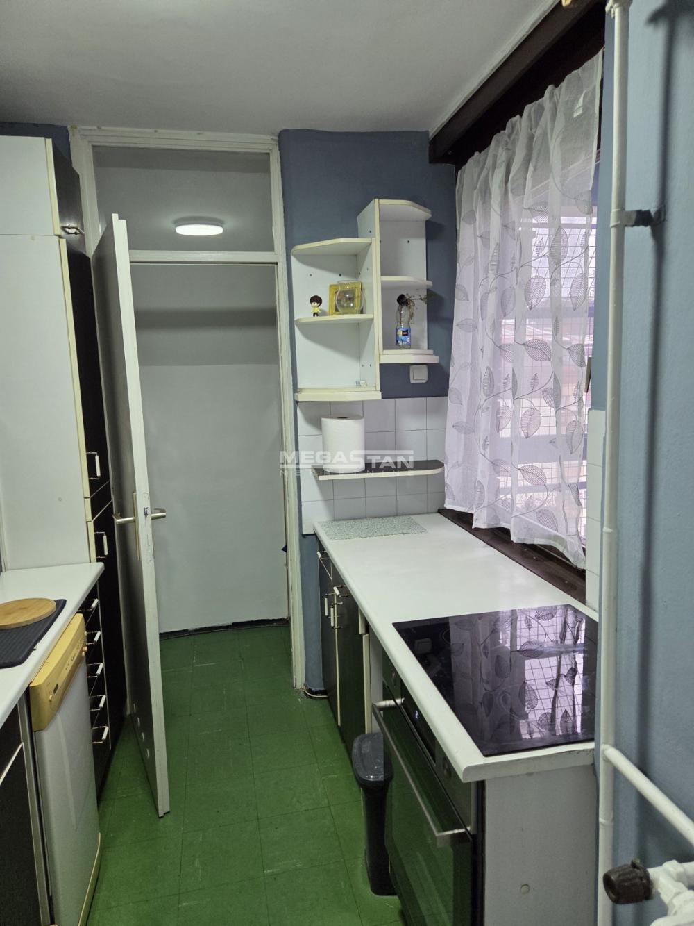 Stan Prodaja Beograd Blok 72 65 m2