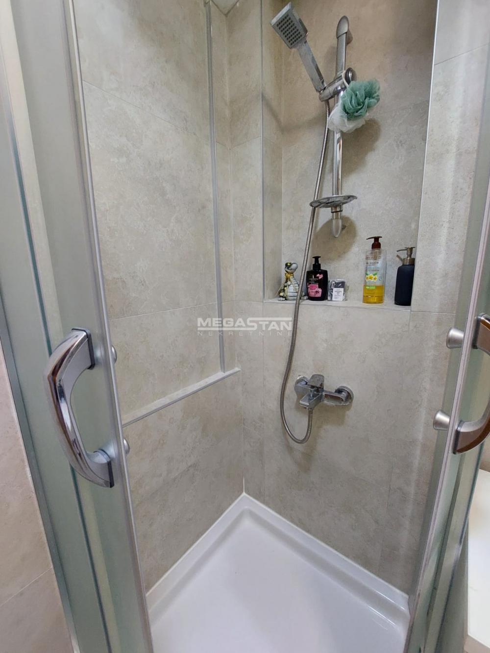 Stan Prodaja Beograd Centar (Vračar) 96 m2