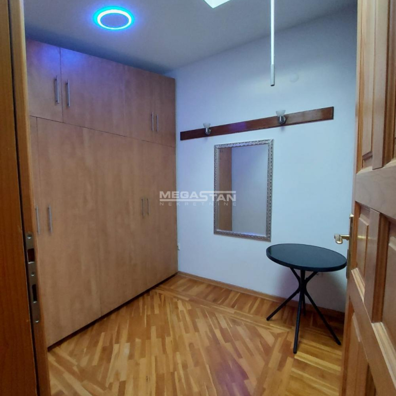 Stan Prodaja Beograd Centar (Vračar) 96 m2