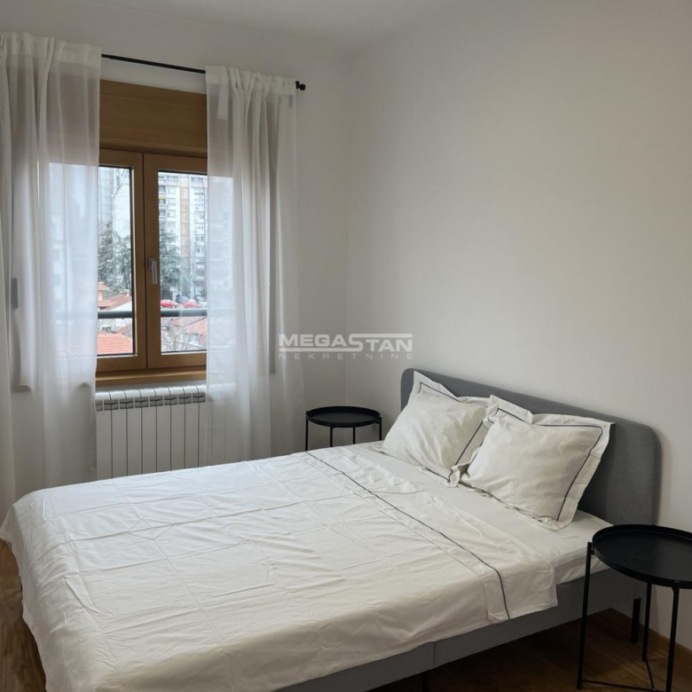 Stan Izdavanje Beograd Južni Bulevar 43 m2