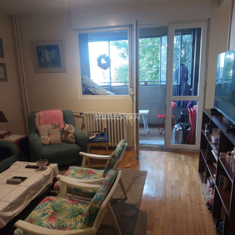 Stan Prodaja Beograd Klinički Centar 82 m2