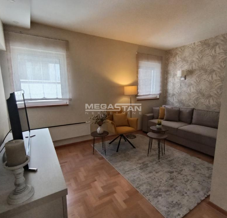 Stan Izdavanje Beograd Hram Svetog Save 54 m2
