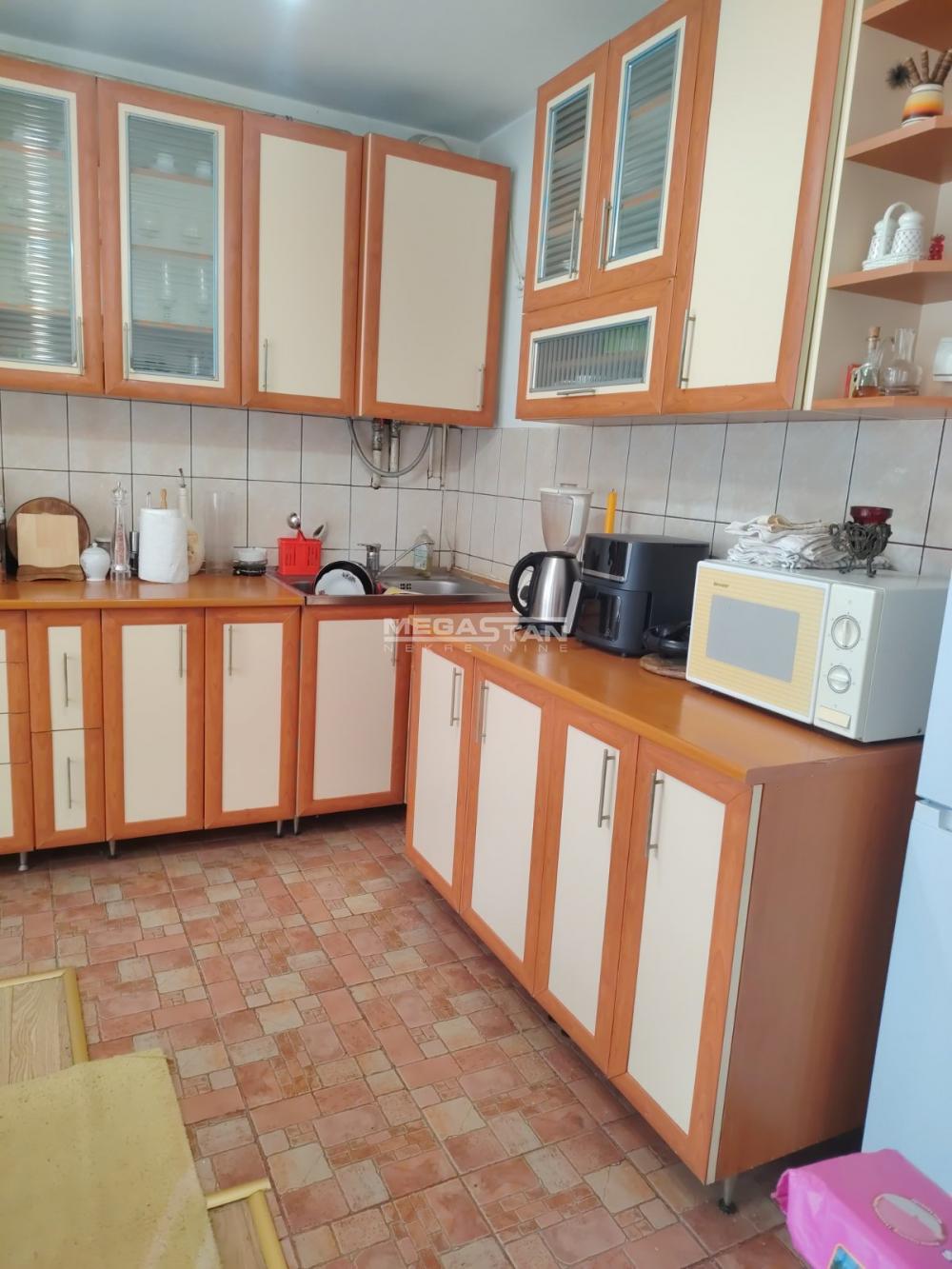 Kuća Prodaja Beograd Granice 111 m2