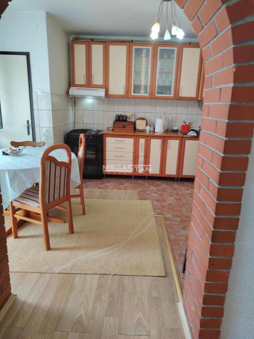 Kuća Prodaja Beograd Granice 111 m2
