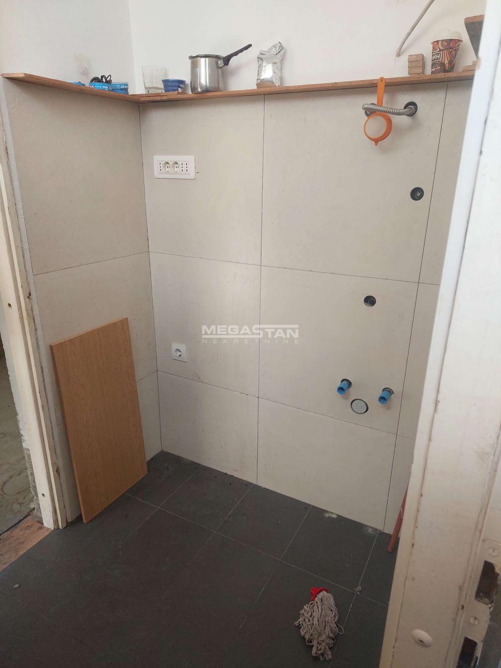 Lokal Izdavanje Beograd Blok 63 38 m2