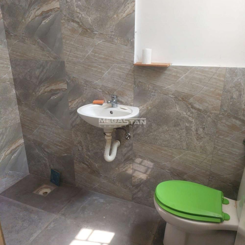 Lokal Izdavanje Beograd Blok 63 38 m2