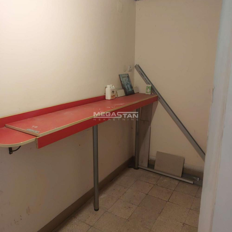 Lokal Izdavanje Beograd Blok 63 17 m2