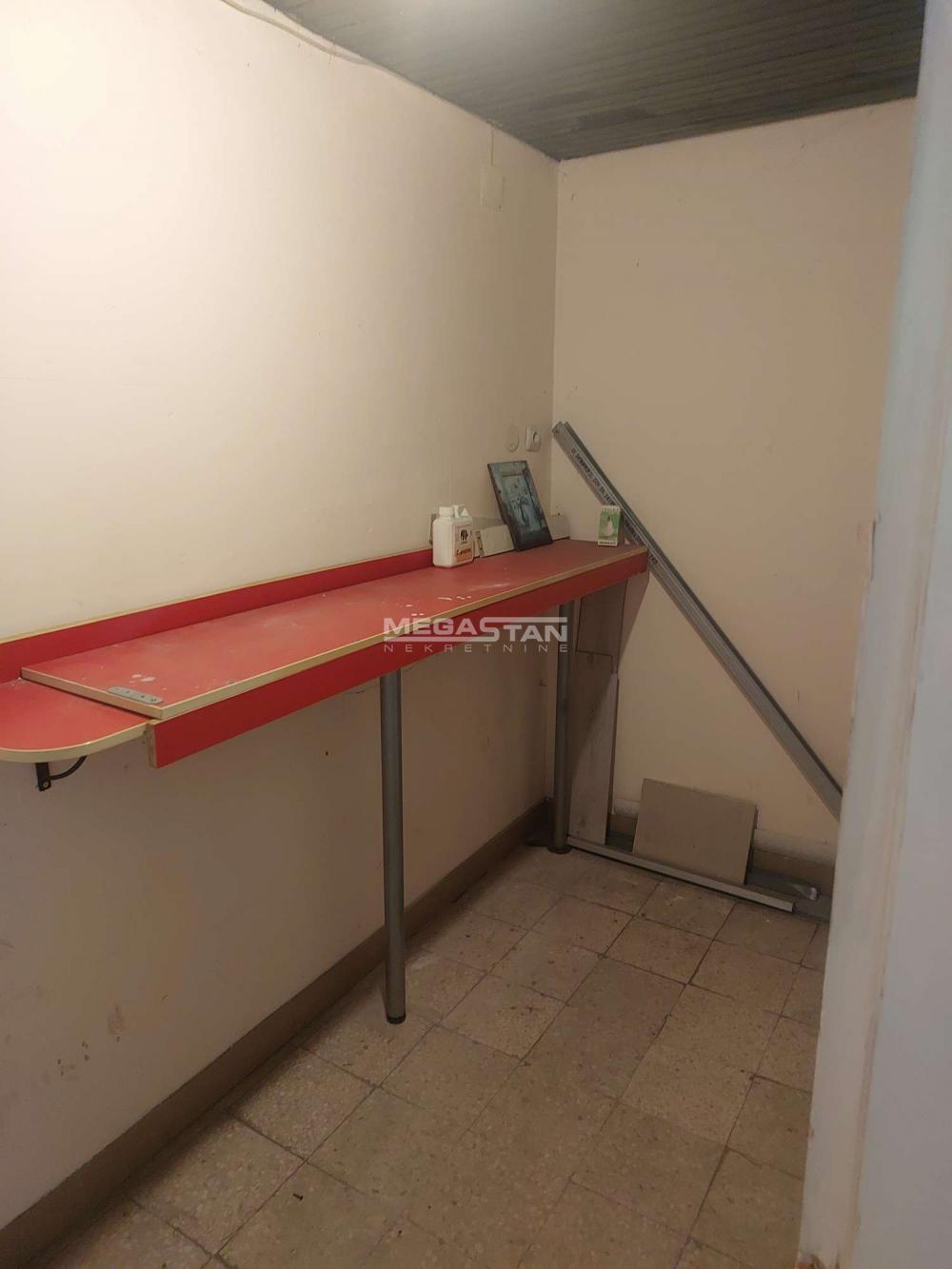 Lokal Izdavanje Beograd Blok 63 17 m2