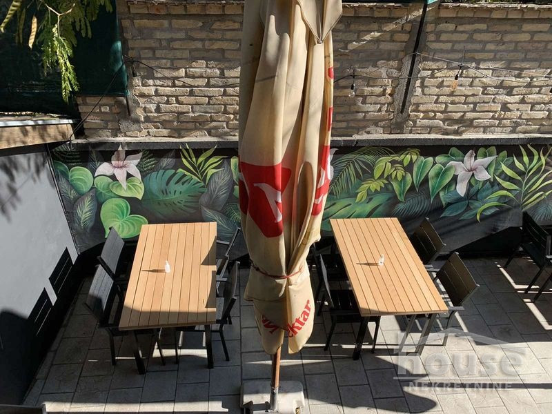 13-6 Lokal na prodaju, Centar, Sremski Karlovci, 250m², 257.500 €