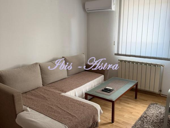 Stan Izdavanje Beograd Karaburma 55 m2