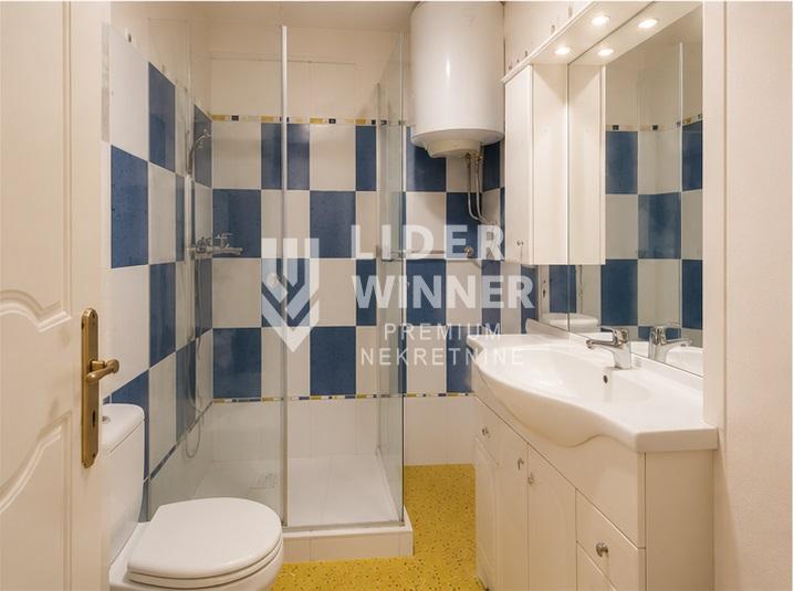 Četvorosoban stan na prodaju, Vukov Spomenik, Beograd, 110m², 460.000 €