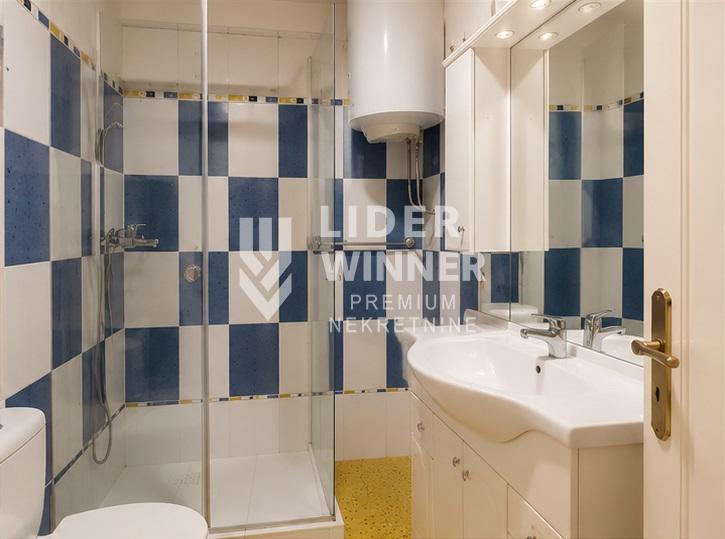 Četvorosoban stan na prodaju, Vukov Spomenik, Beograd, 110m², 460.000 €