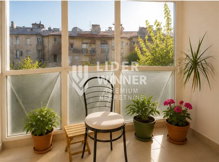 Četvorosoban stan na prodaju, Vukov Spomenik, Beograd, 110m², 460.000 €