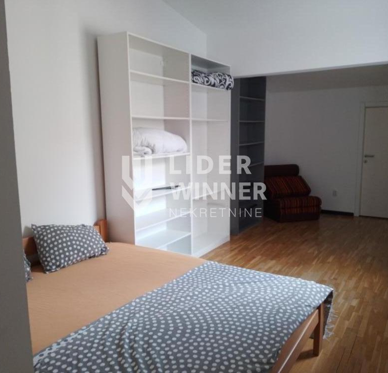 Stan Izdavanje Beograd Đeram Pijaca 130 m2