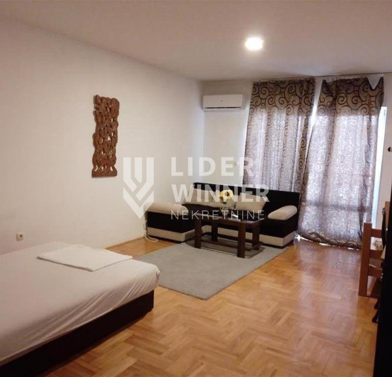 Stan Izdavanje Beograd Đeram Pijaca 45 m2
