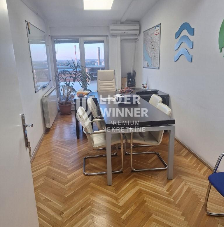 Lokal Izdavanje Beograd Politika 400 m2