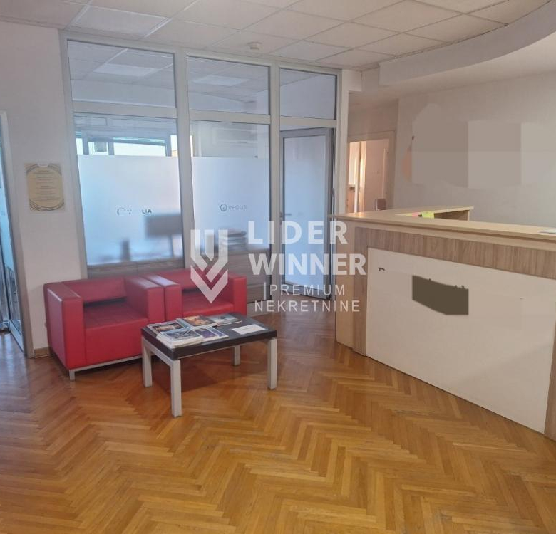 Lokal Izdavanje Beograd Politika 400 m2