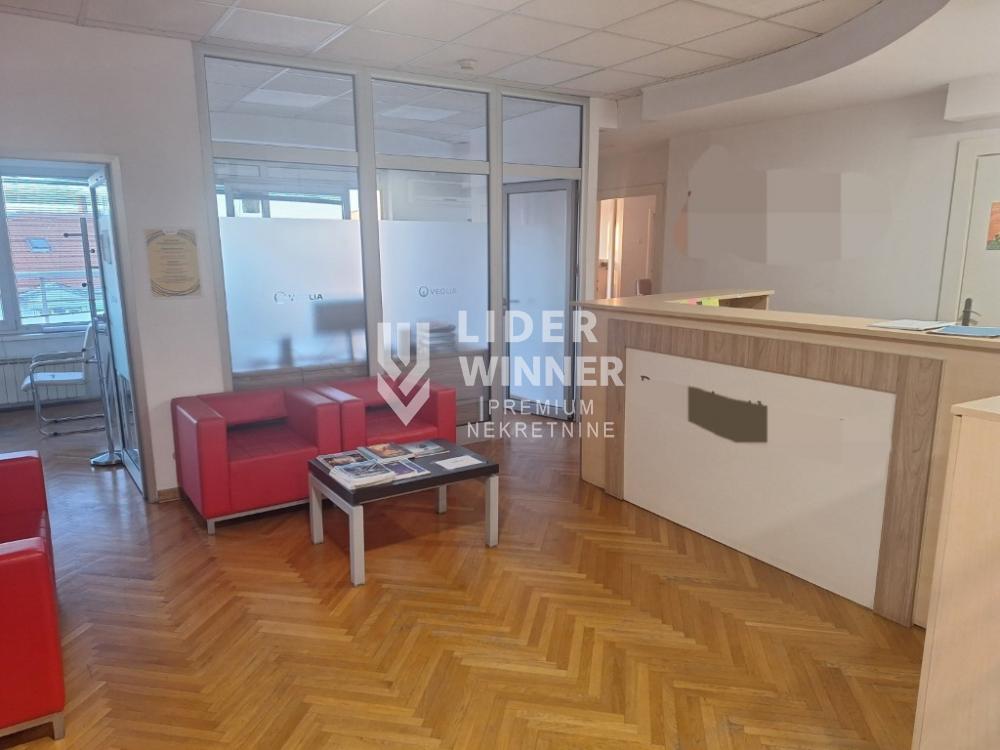 Lokal Izdavanje Beograd Lokal Izdavanje Beograd Politika 400 m2