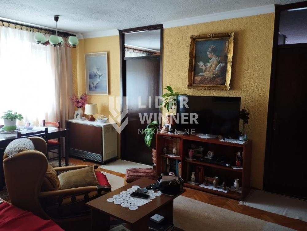 148119791-5-20250513152135 Dvoiposoban stan na prodaju, Učiteljsko Naselje, Beograd, 50m², 145.000 €