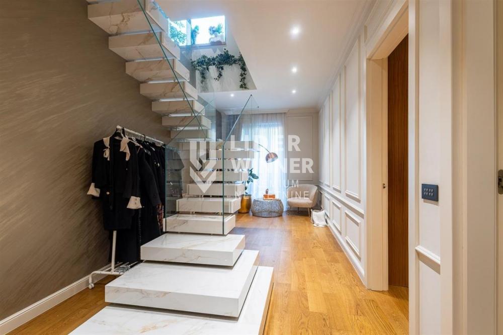Višesoban stan na prodaju, Dorćol, Beograd, 244m², 1.600.000 €