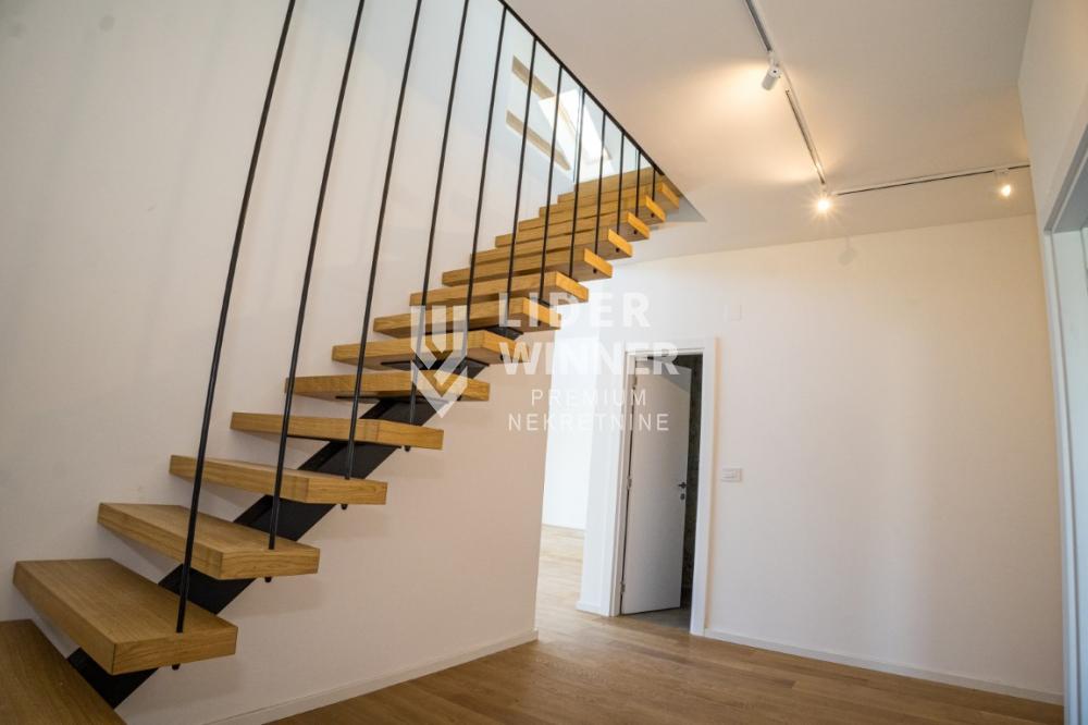 Kuća Prodaja Beograd Kosmaj 250 m2