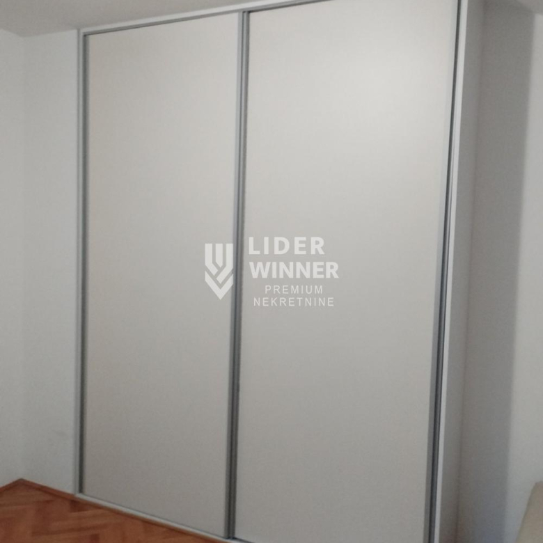 Stan Izdavanje Beograd Senjak 100 m2