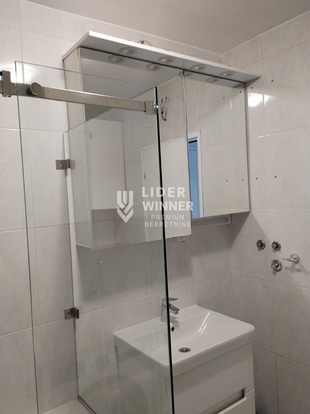 Stan Izdavanje Beograd Senjak 100 m2