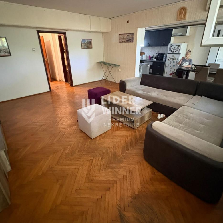 Stan Prodaja Beograd Blok 45 70 m2