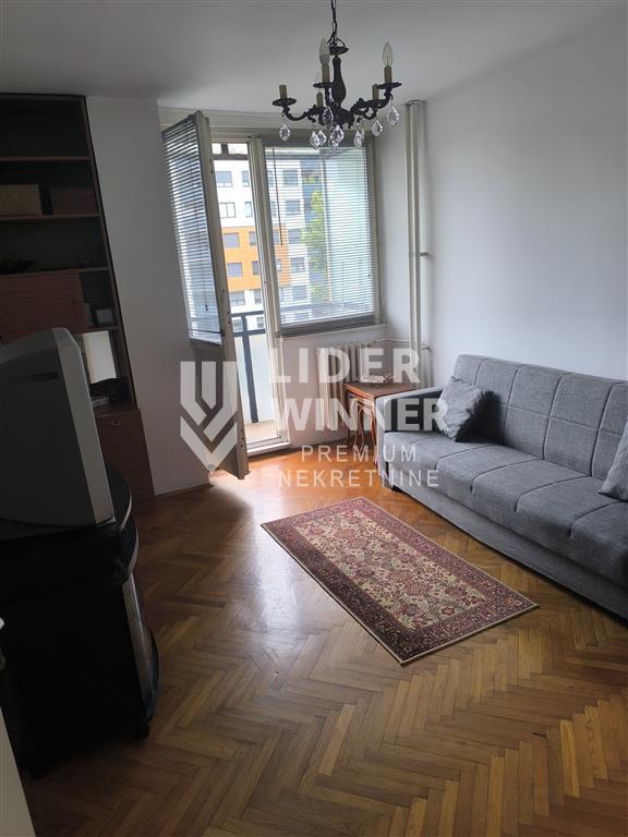 Stan Prodaja Beograd Južni Bulevar 65 m2