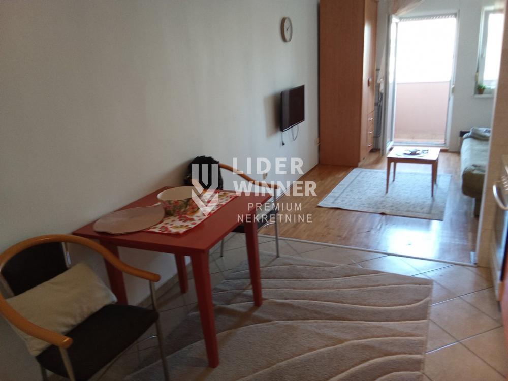Stan Izdavanje Beograd Gornji Grad 26 m2