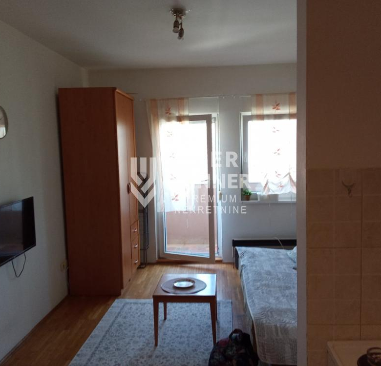 Stan Izdavanje Beograd Gornji Grad 26 m2