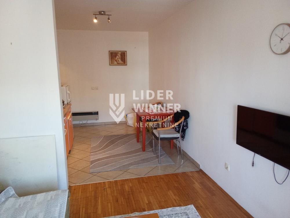 Stan Izdavanje Beograd Gornji Grad 26 m2