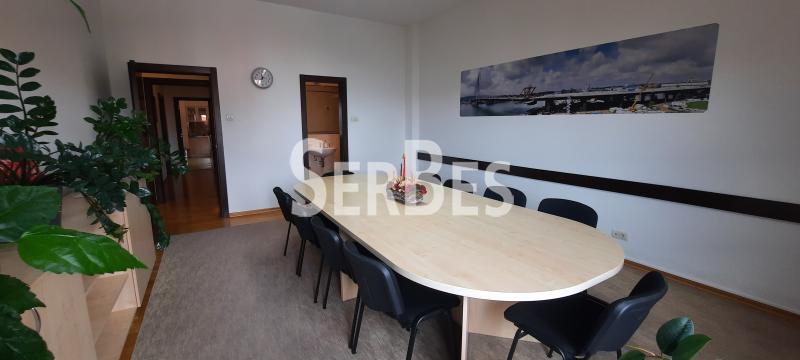 Lokal za izdavanje, Bulevar Oslobođenja, Novi Sad, 210m², 2.000 €/mes