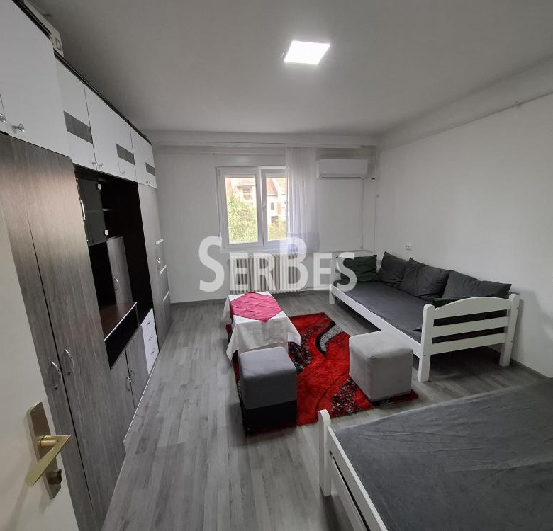 Stan Izdavanje Novi Sad  45 m2