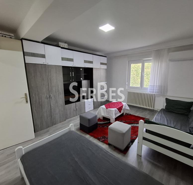 Stan Izdavanje Novi Sad  45 m2