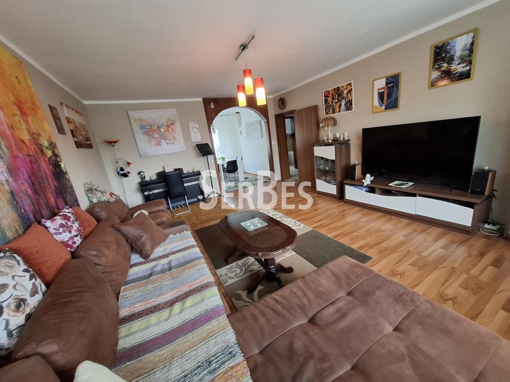 211001652-3-20250515120455 Kuća na prodaju, Bocke, Novi Sad, 272m², 298.700 €