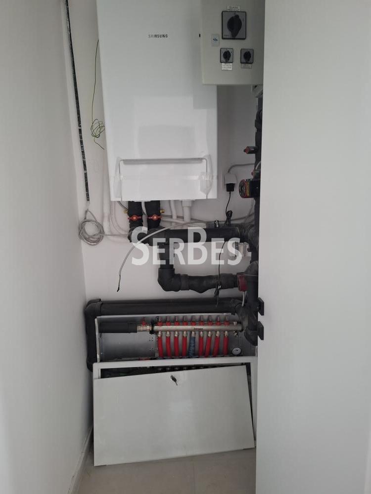211001661-5-20250604152449 Četvorosoban stan na prodaju, Bulevar Oslobođenja, Novi Sad, 104m², 329.920 €