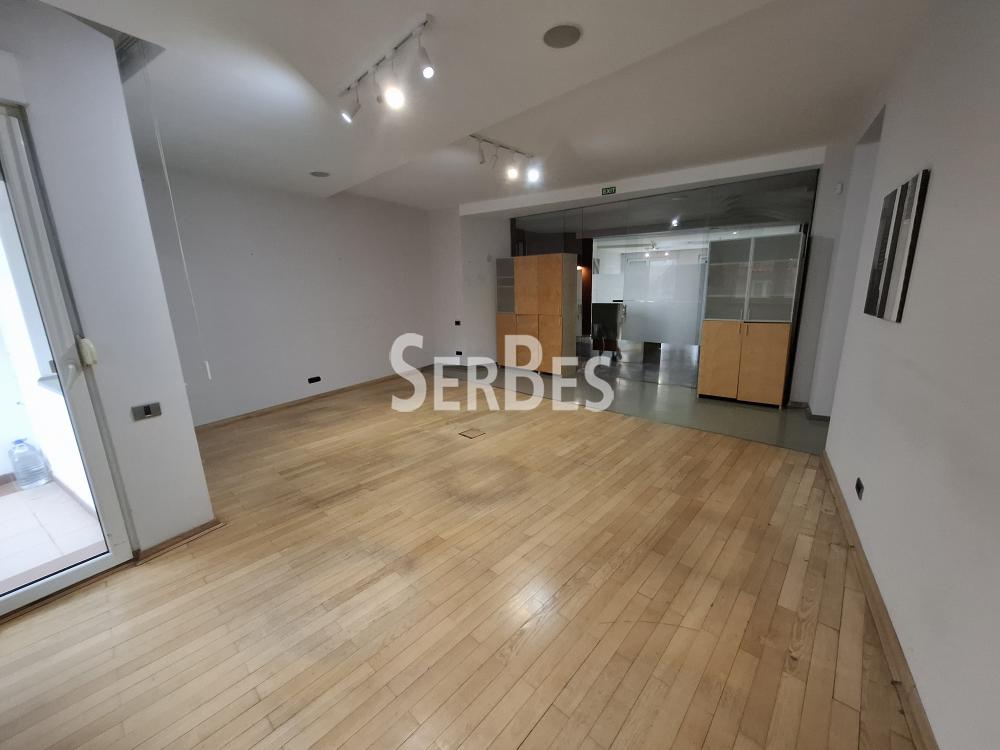 211001746-14-20260223133418 Lokal za izdavanje, Bulevar Oslobođenja, Novi Sad, 254m², 2.000 €/mes