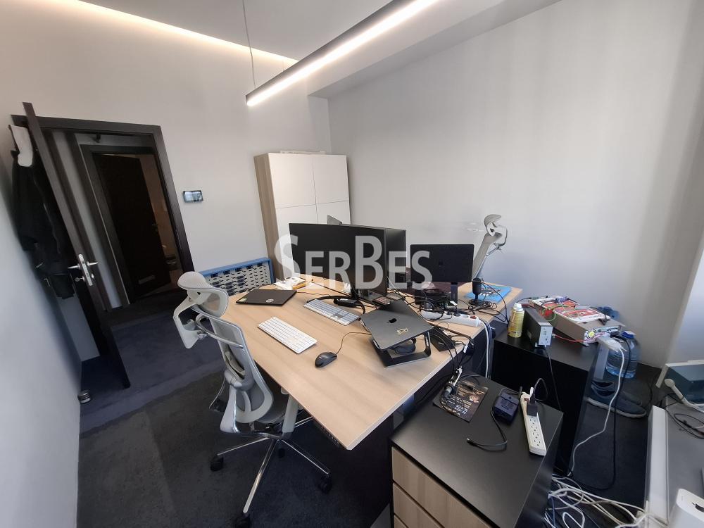 211001753-15-20260306200024 Lokal za izdavanje, Bulevar Oslobođenja, Novi Sad, 153m², 1.936 €/mes