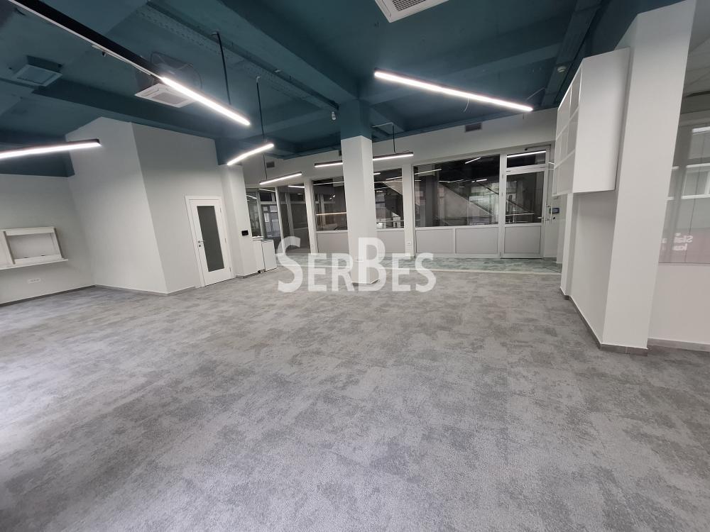 211001765-1-20260416185925 Lokal za izdavanje, Bulevar Oslobođenja, Novi Sad, 131m², 1.572 €/mes