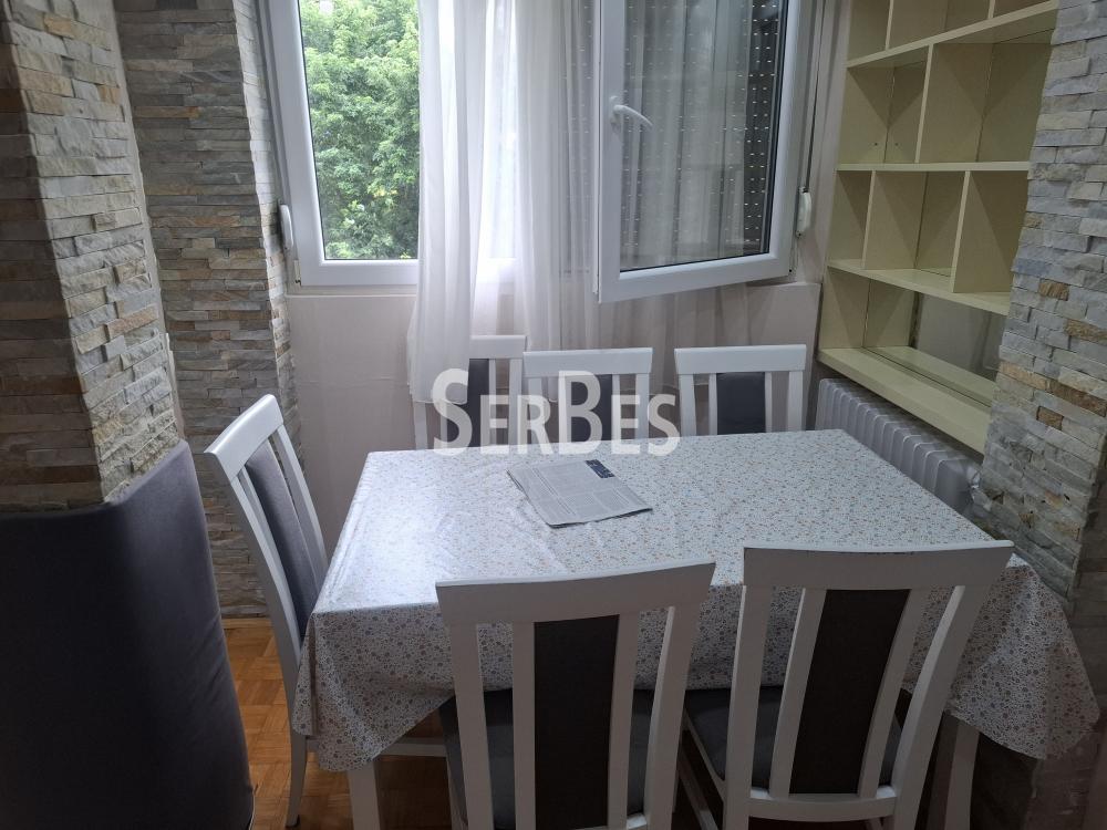 Stan Izdavanje Novi Sad  51 m2