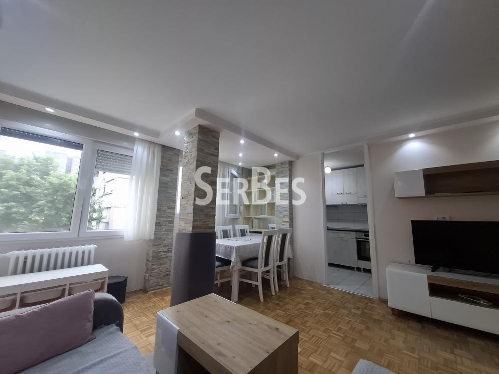 Stan Izdavanje Novi Sad  51 m2