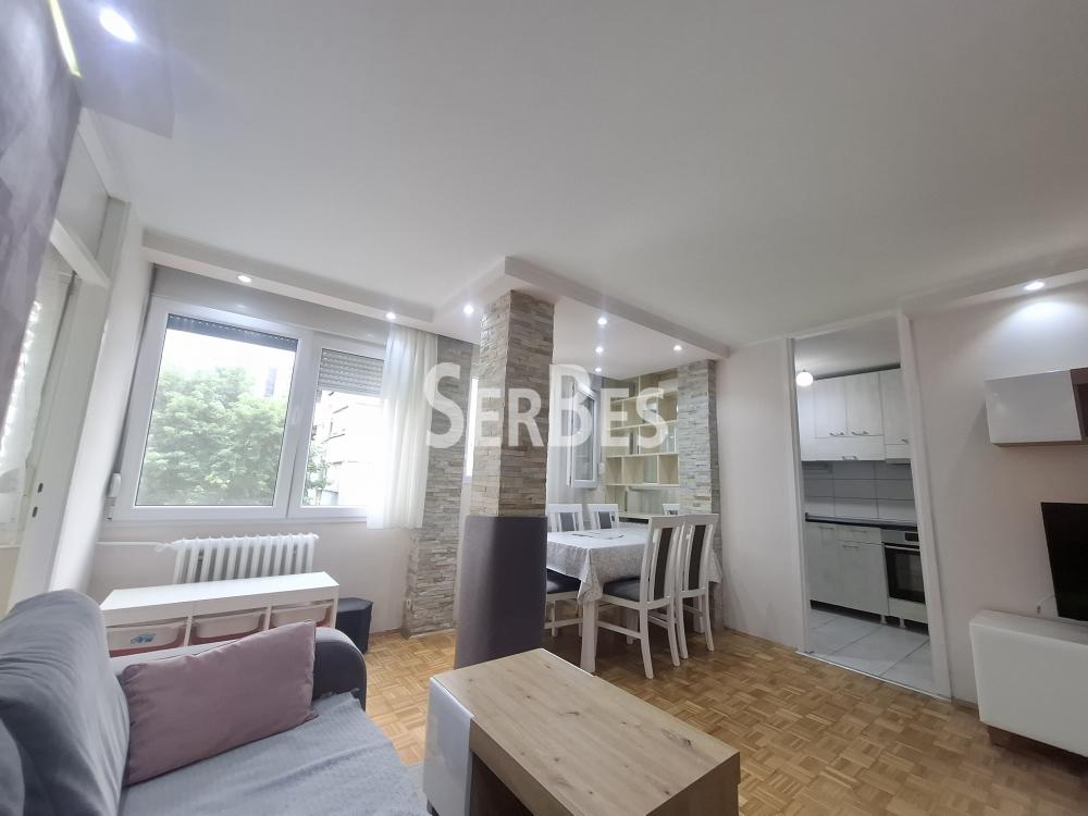 Stan Izdavanje Novi Sad  51 m2
