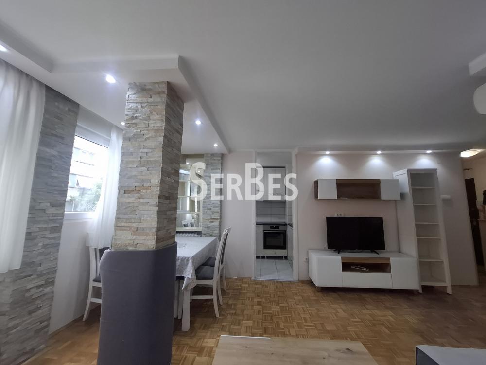 Stan Izdavanje Novi Sad  51 m2
