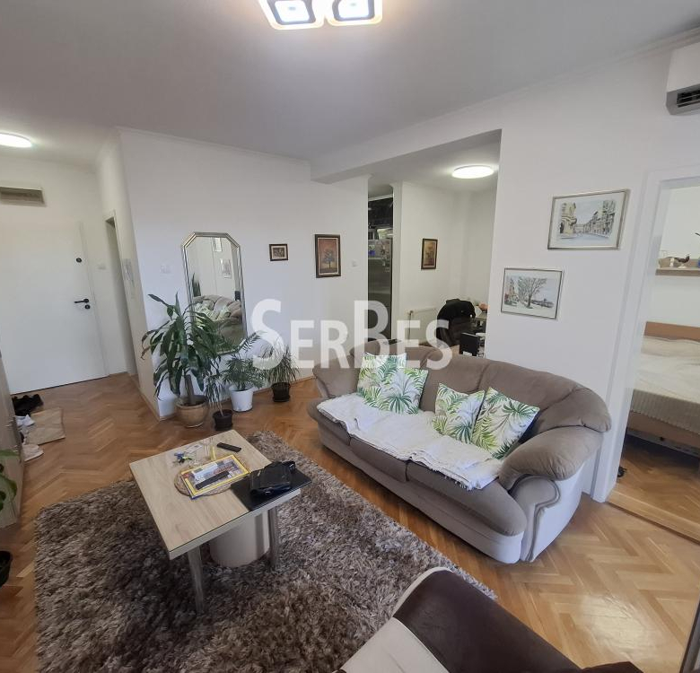 Stan Izdavanje Novi Sad  44 m2