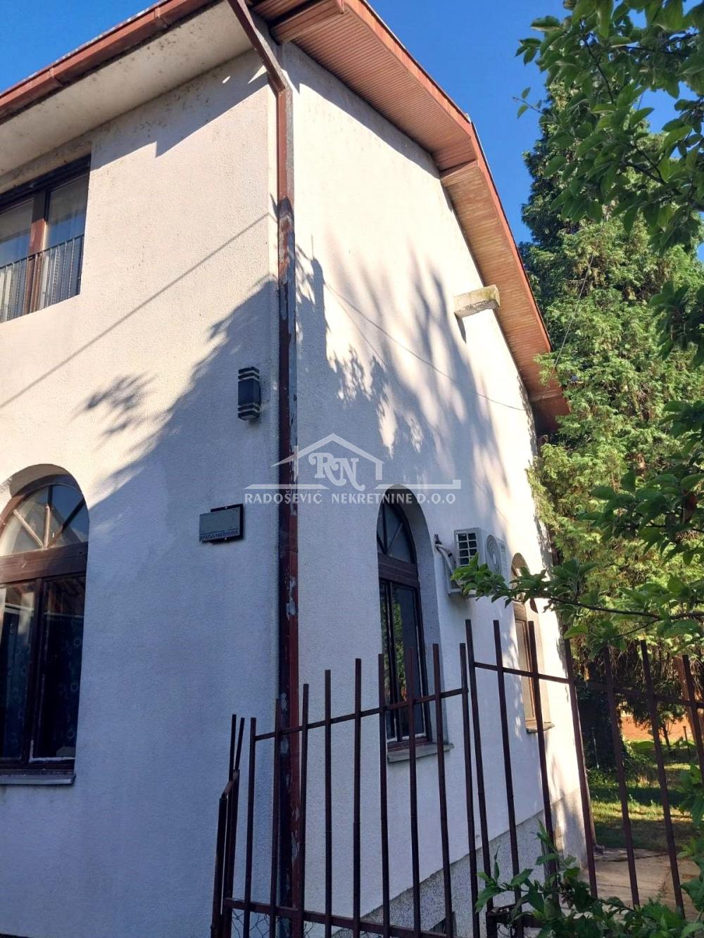 Kuća Prodaja Beograd Kuća Prodaja Beograd Rvati 366 m2