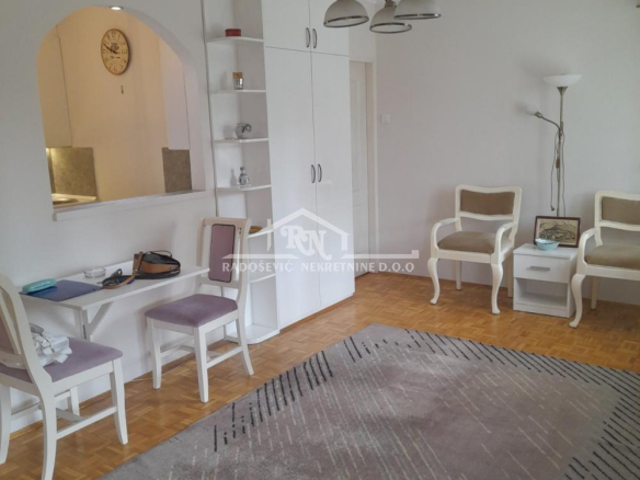 Stan Izdavanje Beograd Banovo Brdo 41 m2