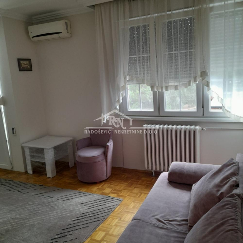 Stan Izdavanje Beograd Banovo Brdo 41 m2