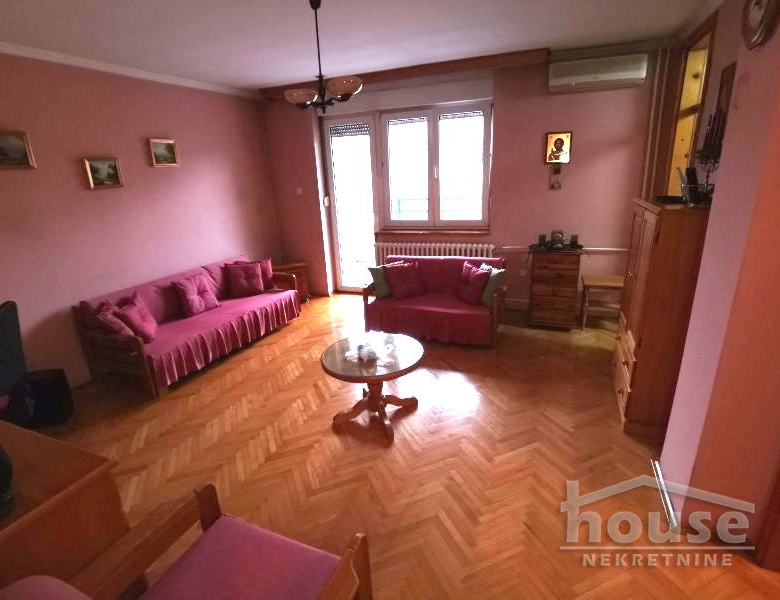 Stan Prodaja Novi Sad  95 m2